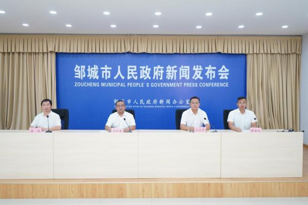 薄海龍.jpg